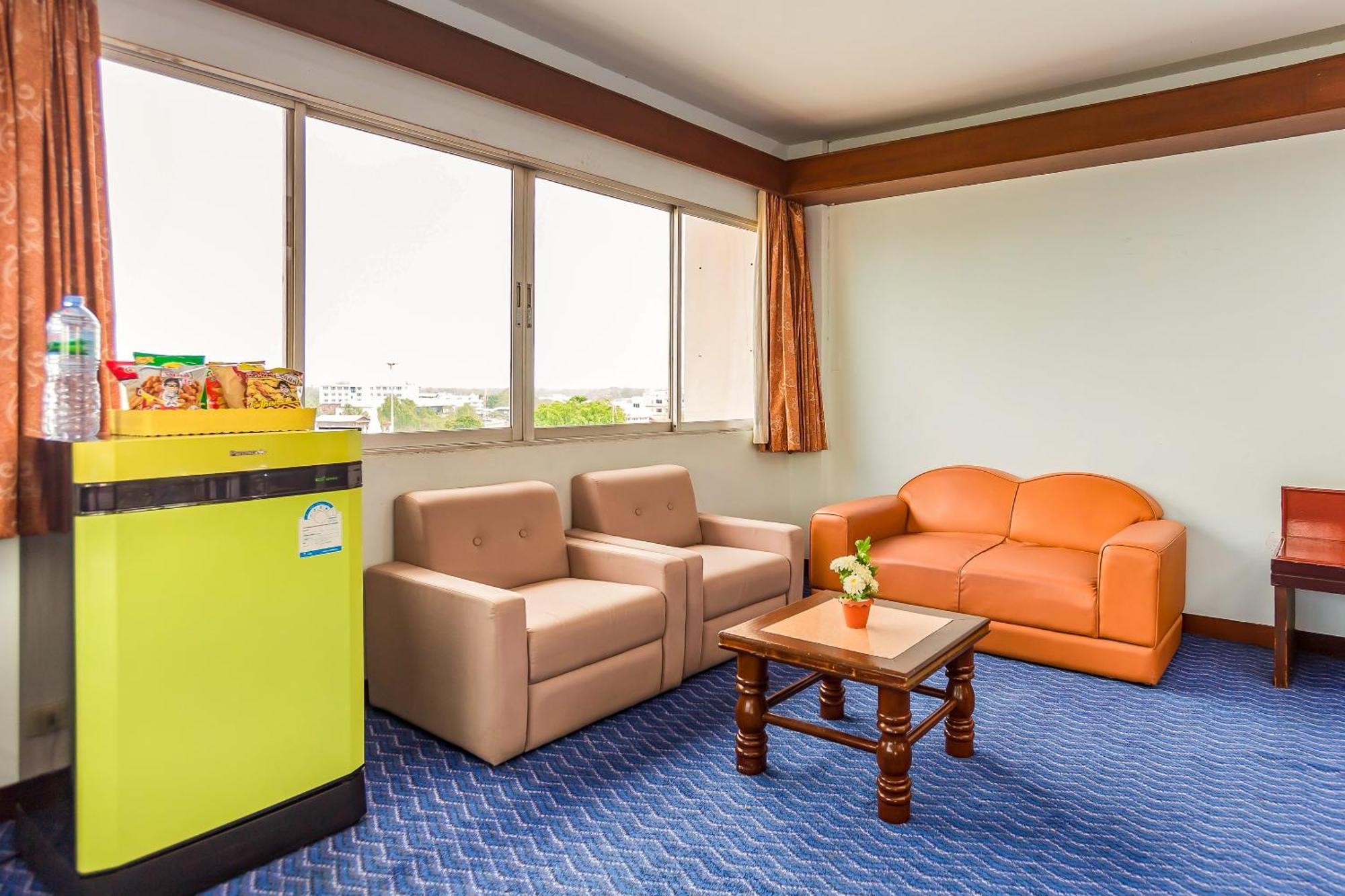 Oyo 441 Grand Thara Hotel Surat Thani Exteriör bild