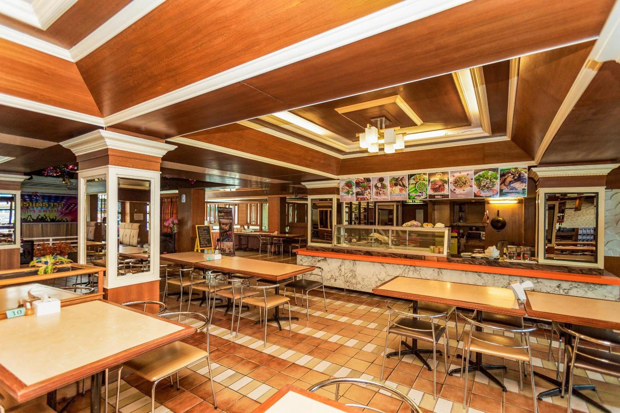 Oyo 441 Grand Thara Hotel Surat Thani Exteriör bild