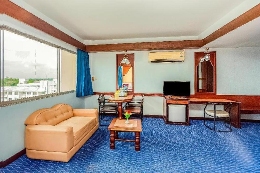 Oyo 441 Grand Thara Hotel Surat Thani Exteriör bild