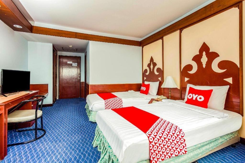 Oyo 441 Grand Thara Hotel Surat Thani Exteriör bild